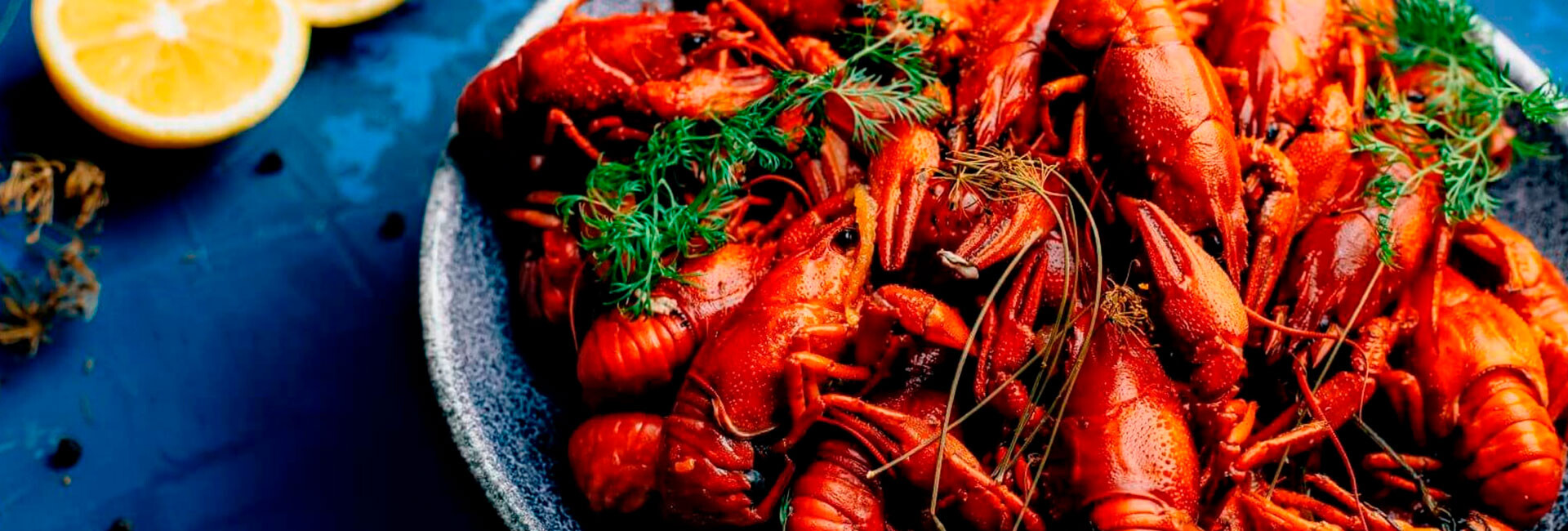 Живые и варёные раки на любой вкус с доставкой
